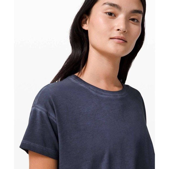 LULULEMON Cates Tee Womens 6 Blue Short Sleeve Cropped Pima Cotton T Shirt - Picture 3 of 14